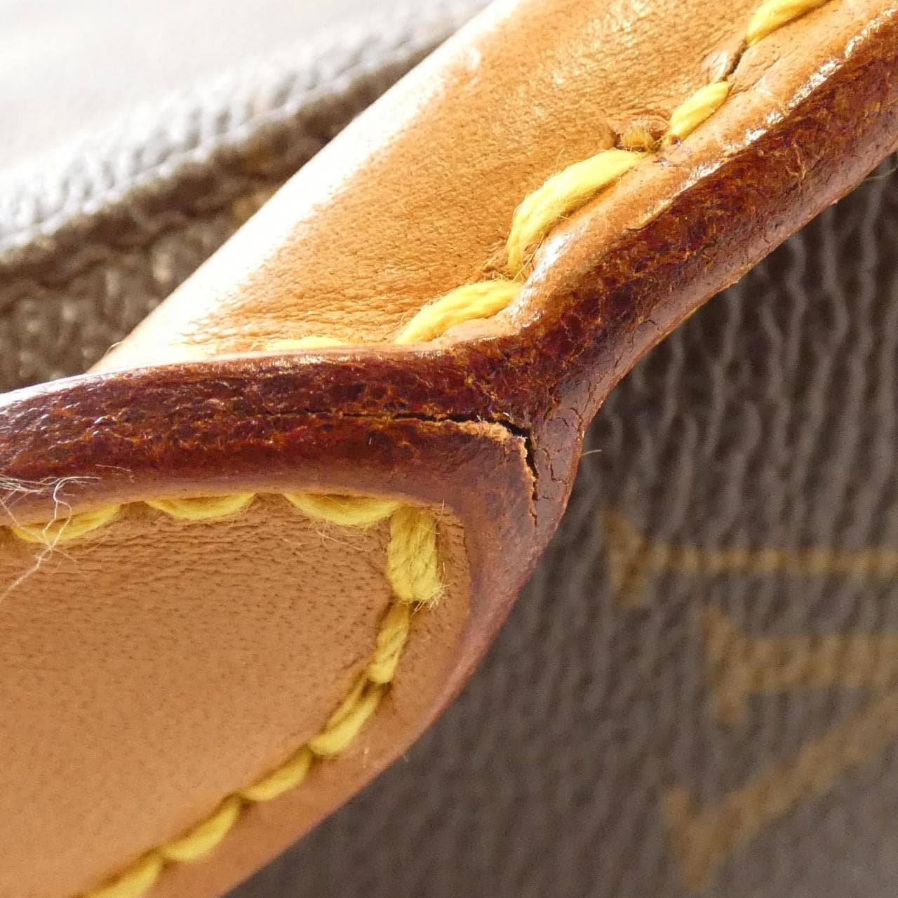 LOUIS VUITTON Monogram Looping MM M51146 Shoulder Bag