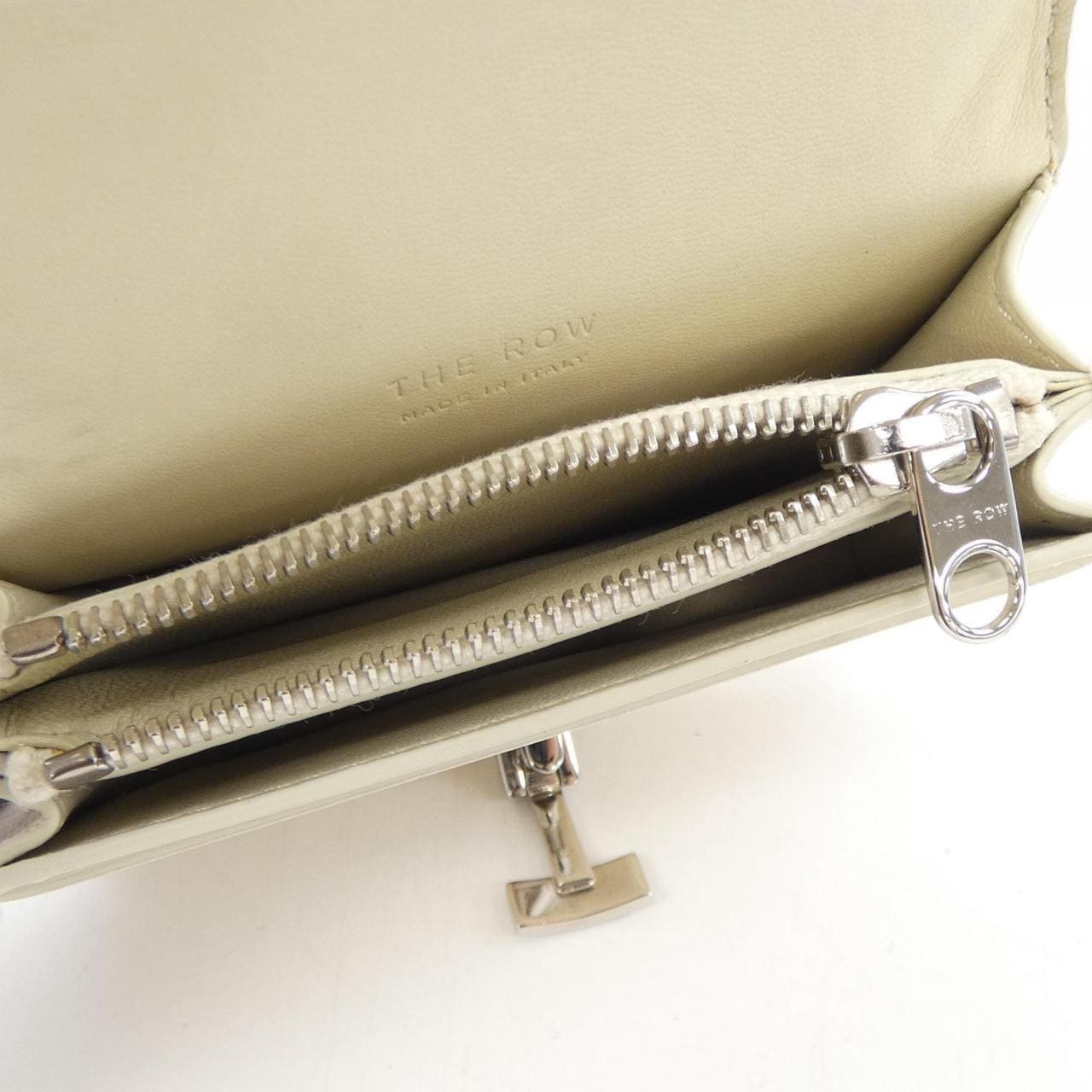 ザロウ THE ROW SOFIA COMPACT WALLET W1454 L60 WALLET