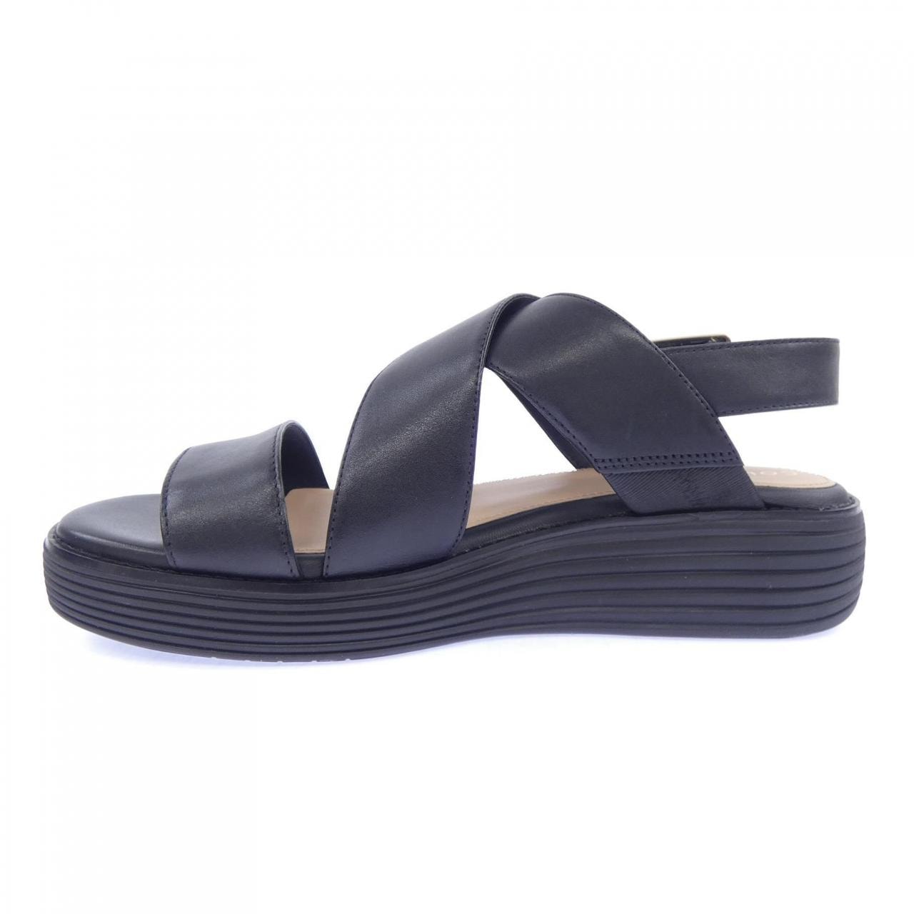 コールハーン COLE HAAN サンダル