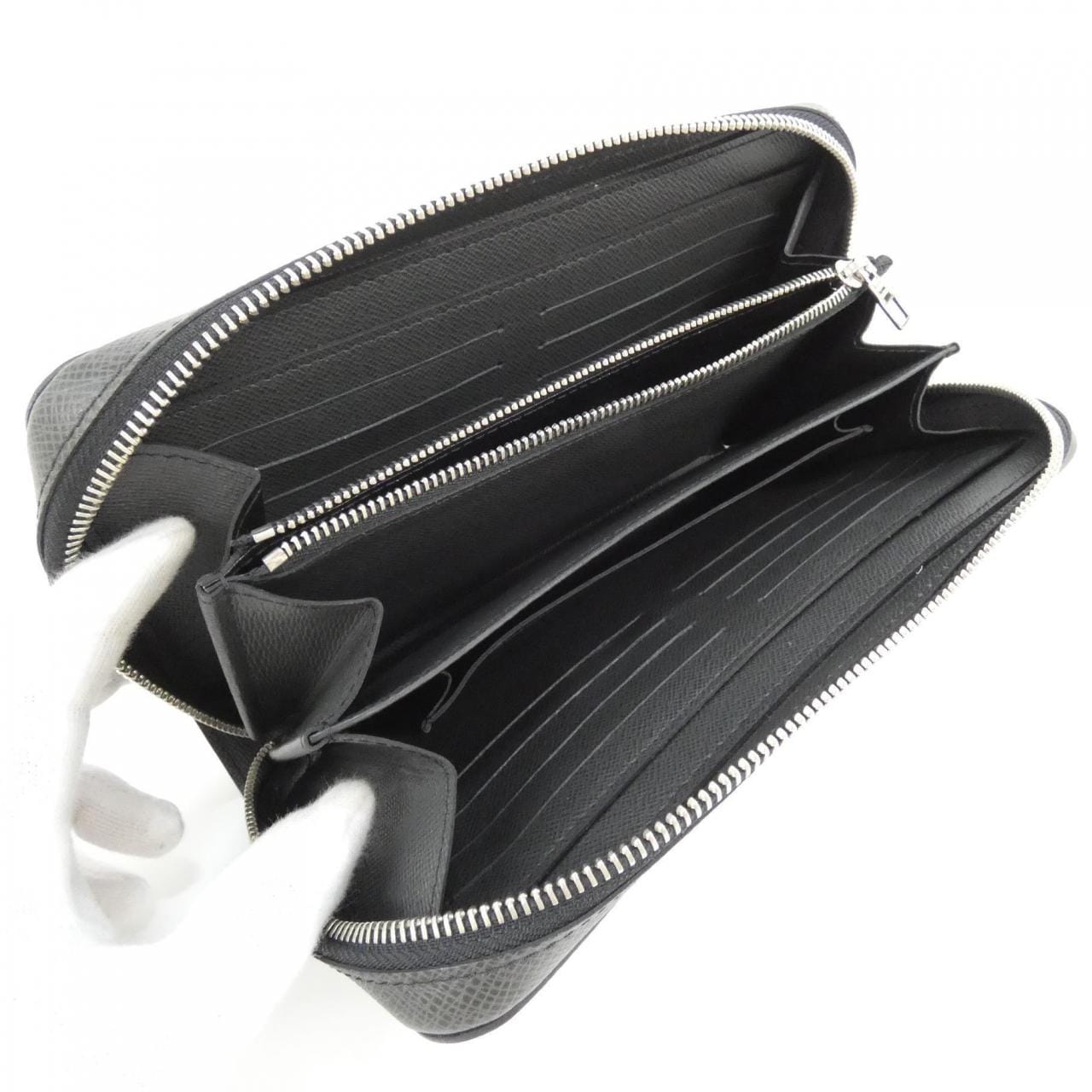 ルイヴィトン タイガ ジッピーXL M42097 財布