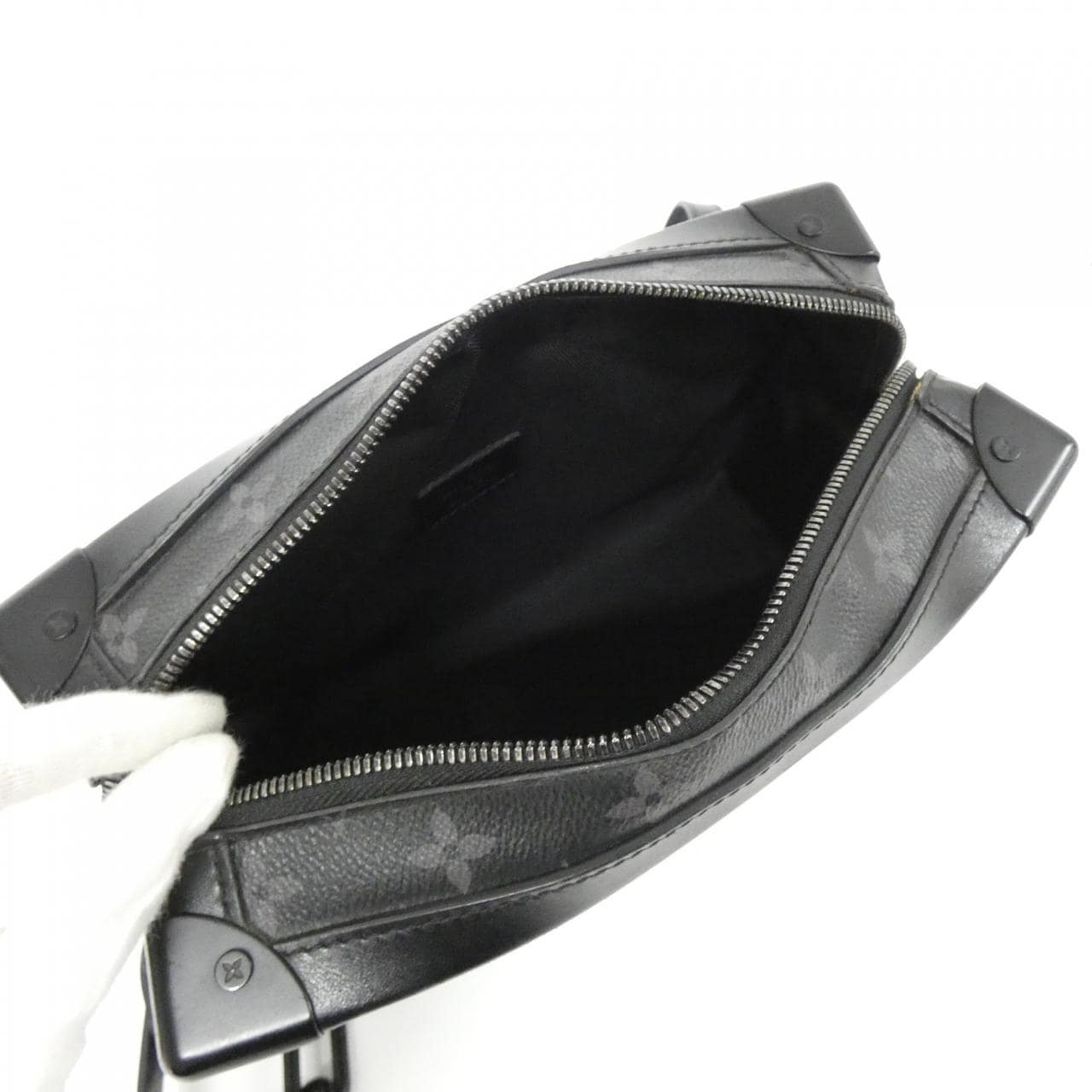 ルイヴィトン モノグラム エクリプス ソフトトランク M44730 ショルダーバッグ