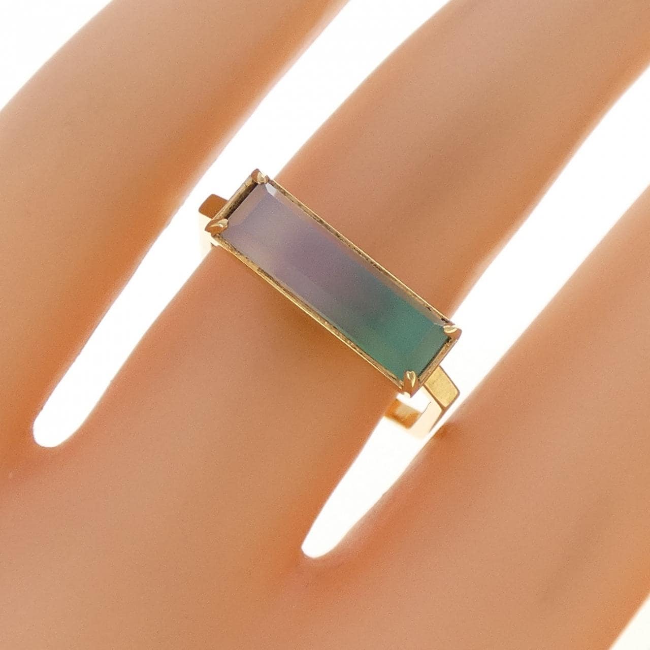 アキュート･アクセント カルセドニー リング