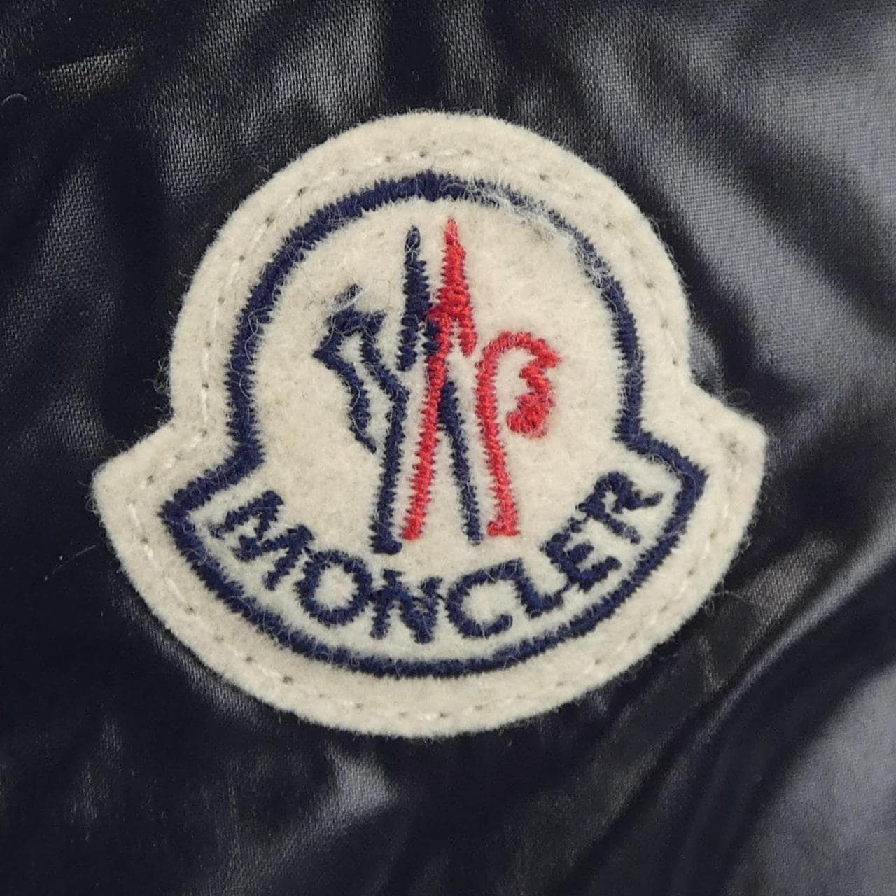 モンクレール MONCLER ダウンジャケット