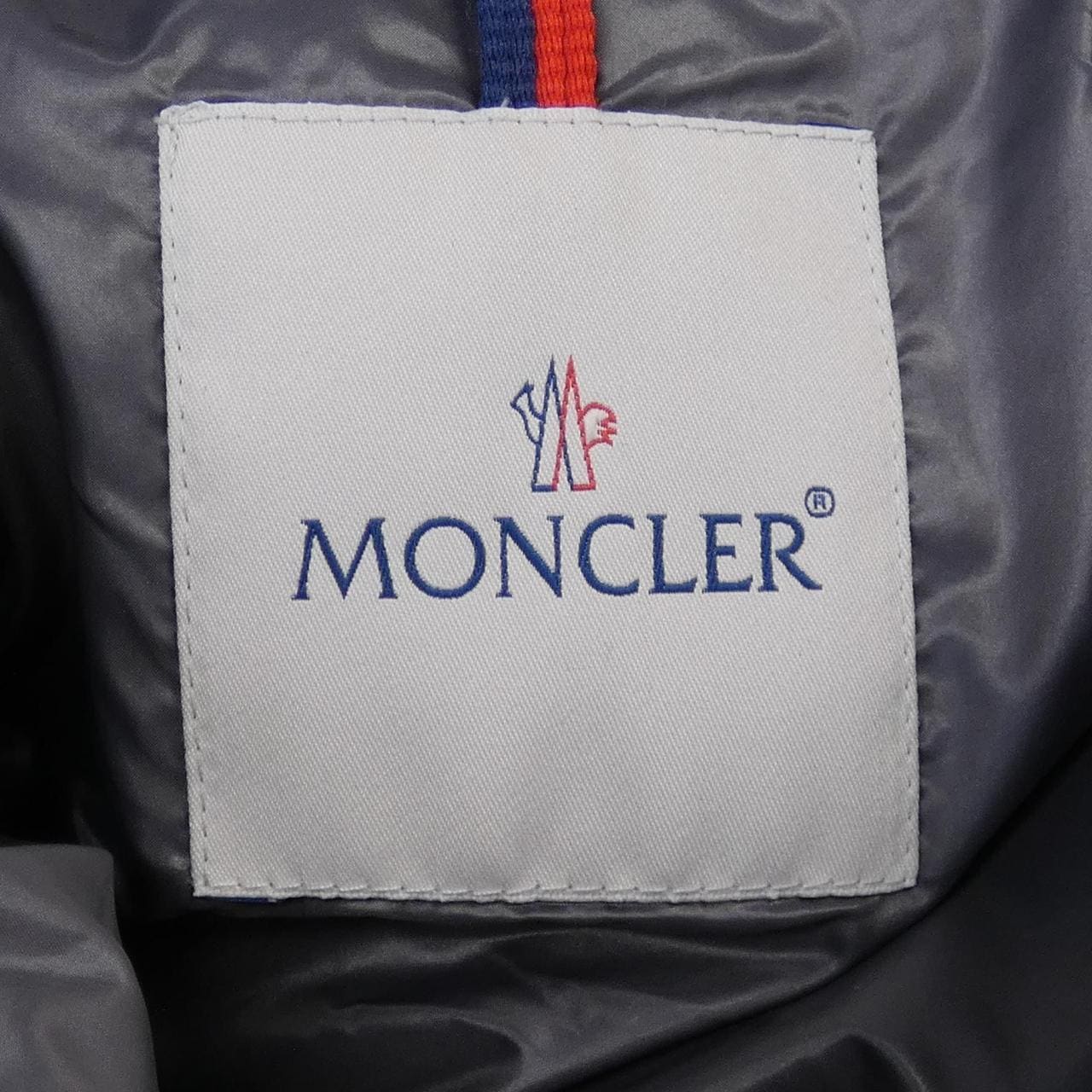 モンクレール MONCLER ダウンジャケット