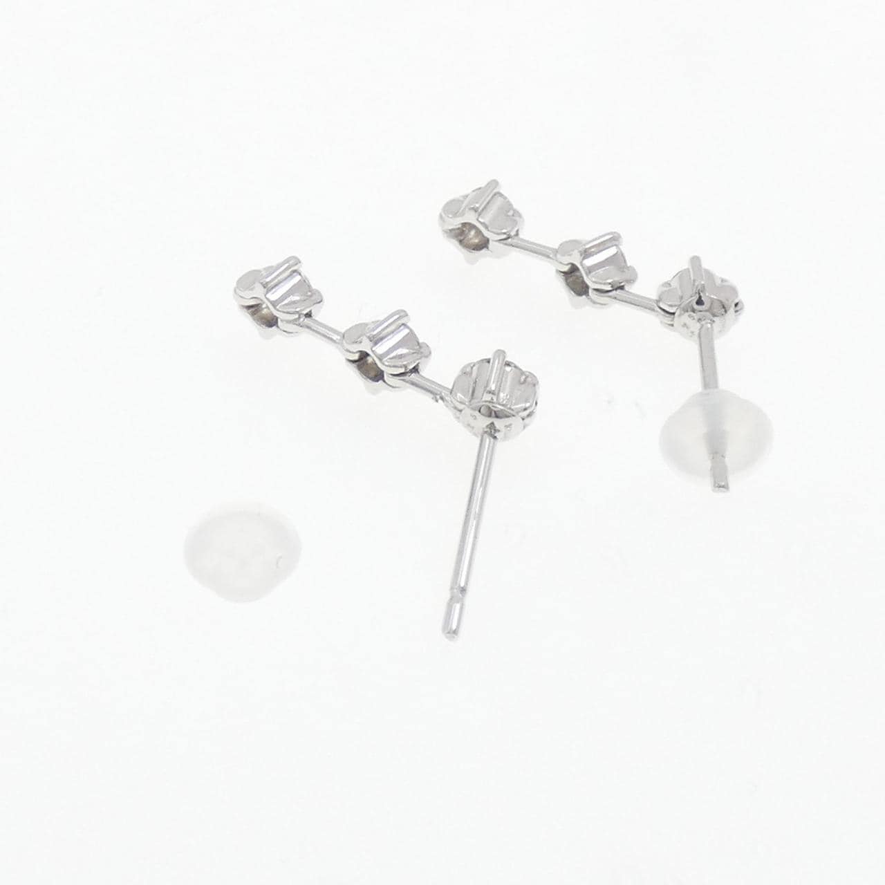 K18WG スリーストーン ダイヤモンド ピアス 0.50CT