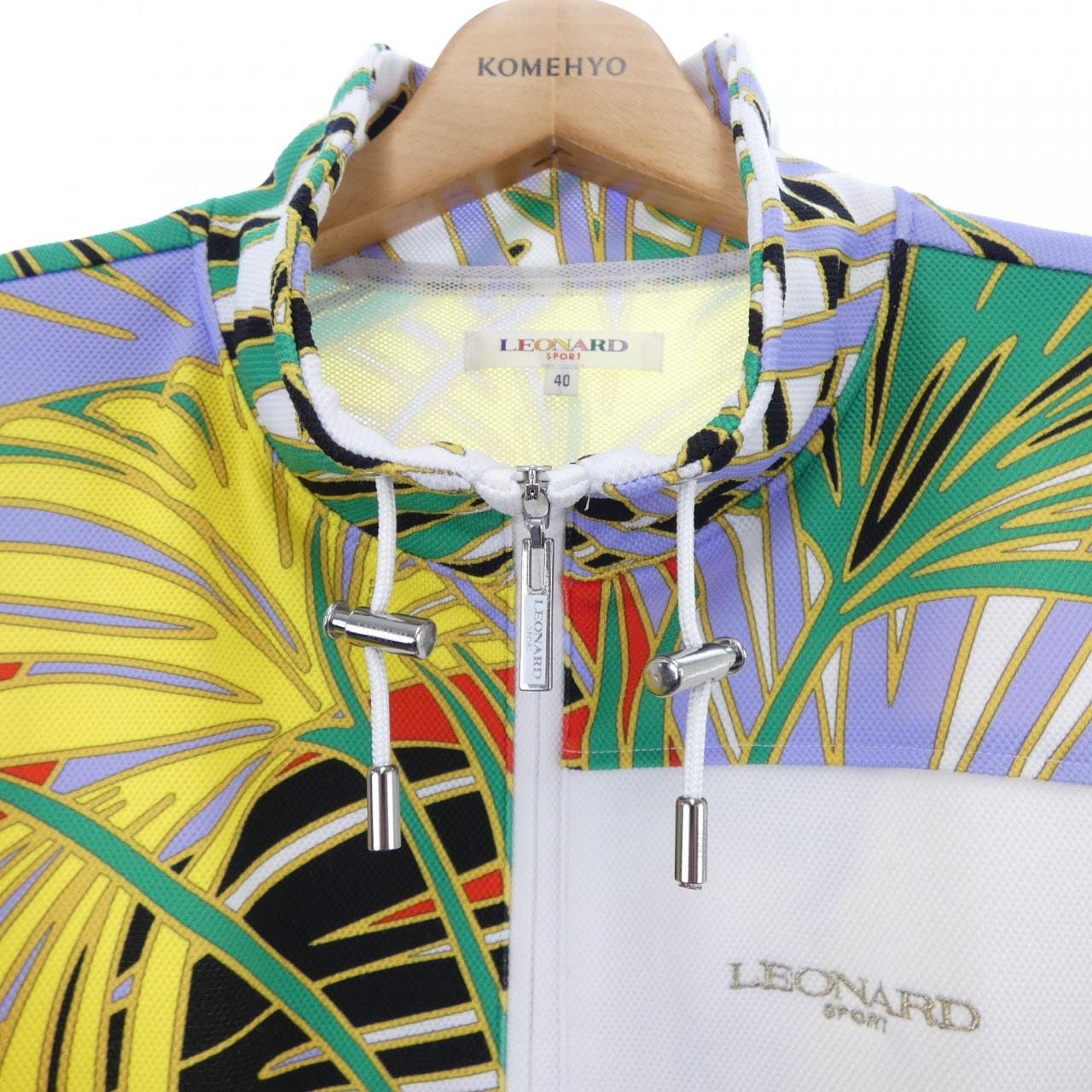 レオナールスポーツ LEONARD SPORT 0578193 ベスト