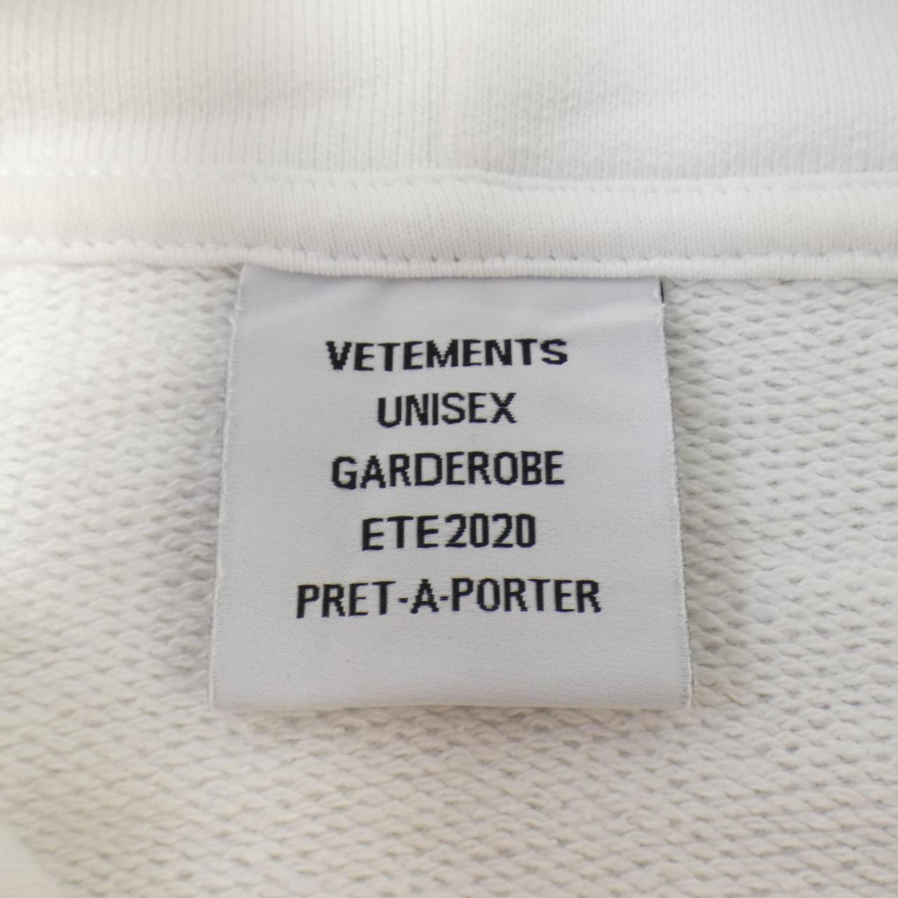 ヴェトモン VETEMENTS パーカー