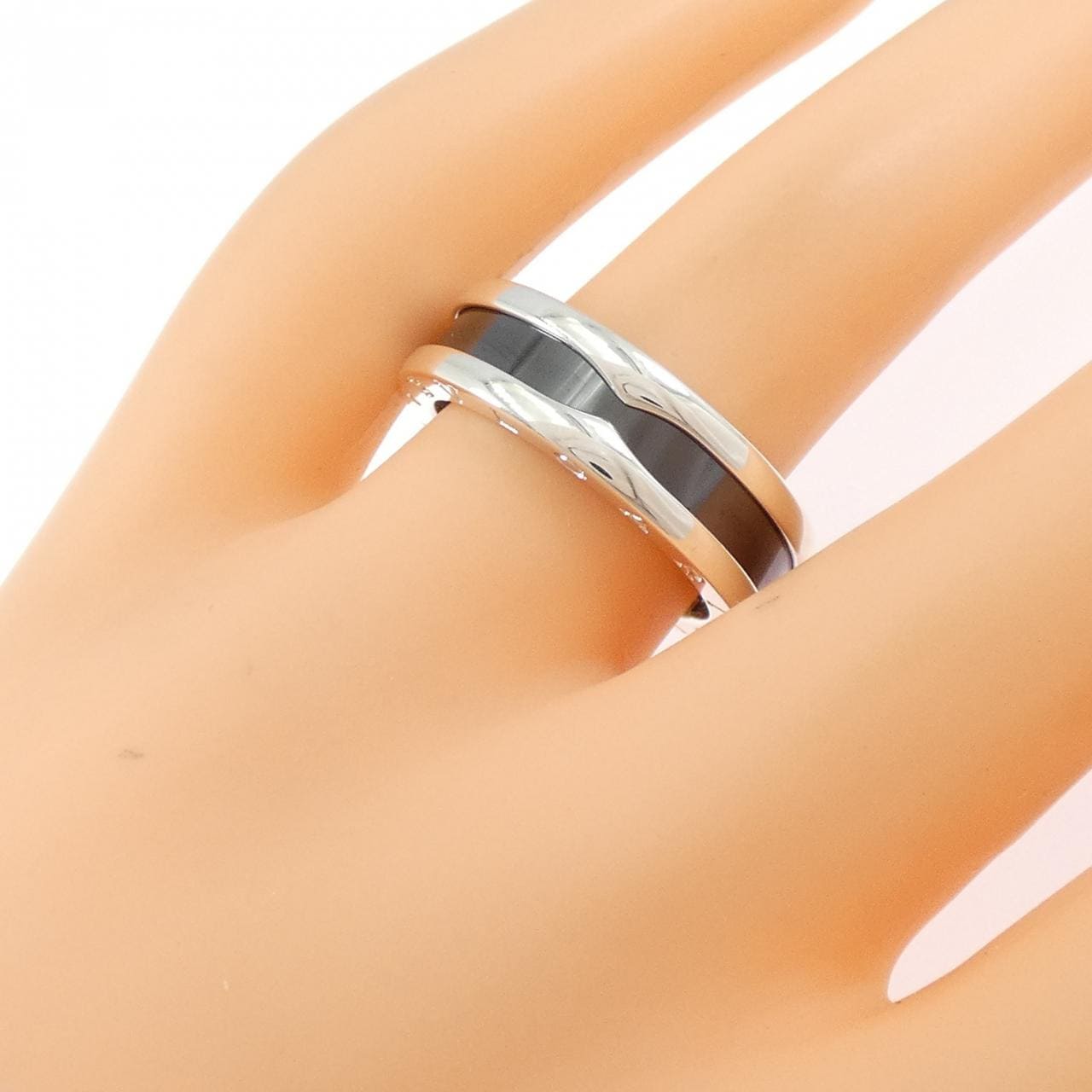 ブルガリ セーブザチルドレン リング