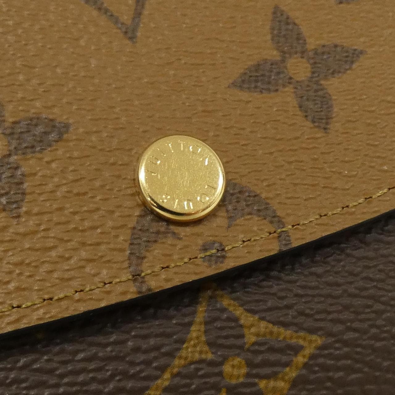 ルイヴィトン モノグラム リバース ポルトフォイユ エミリー M82157 財布