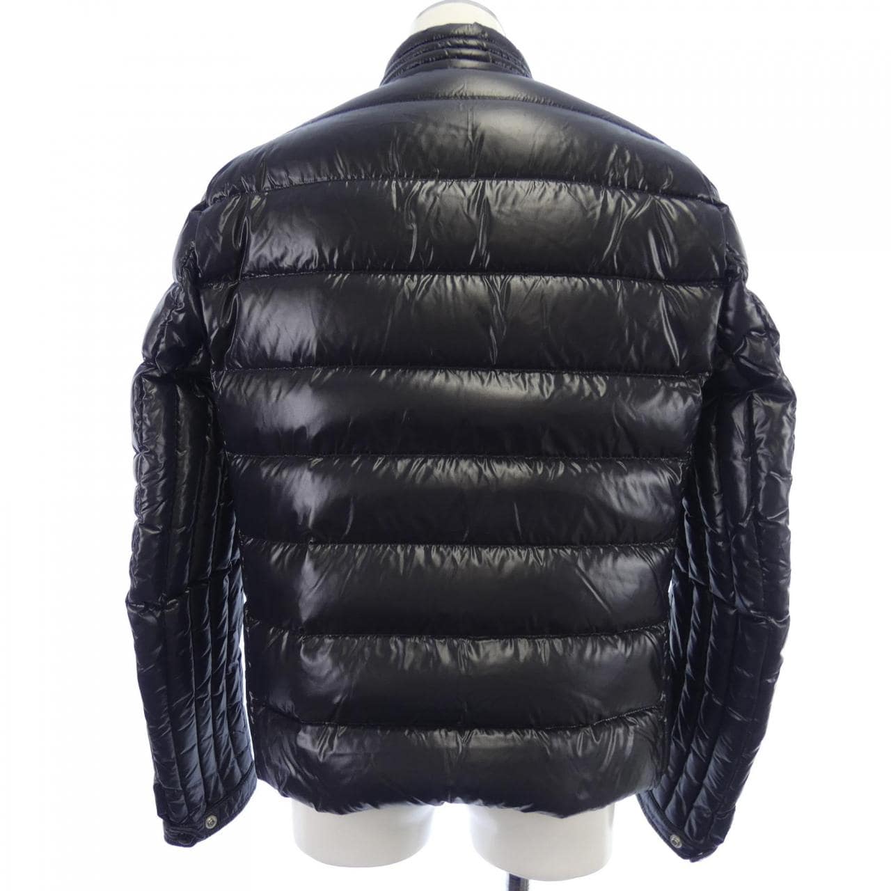 モンクレール MONCLER CAROUX ダウンジャケット