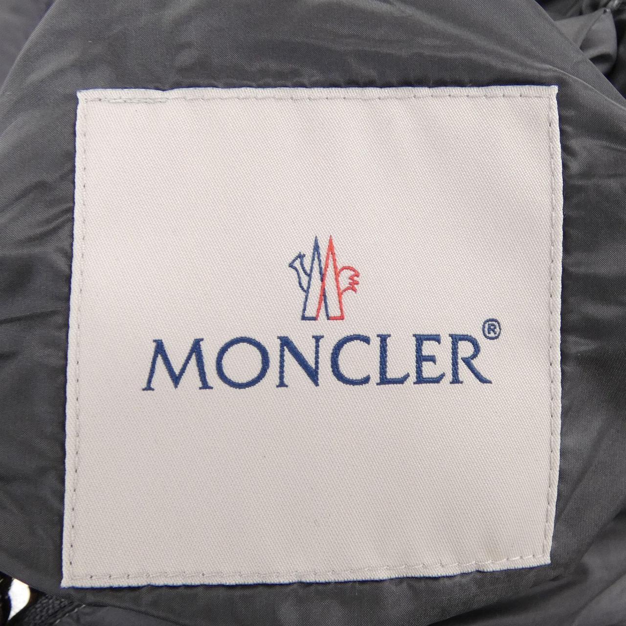 モンクレール MONCLER GOURNAVA ダウンジャケット