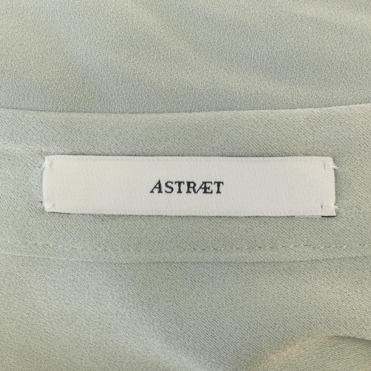Astrat ASTRAET连衣裙