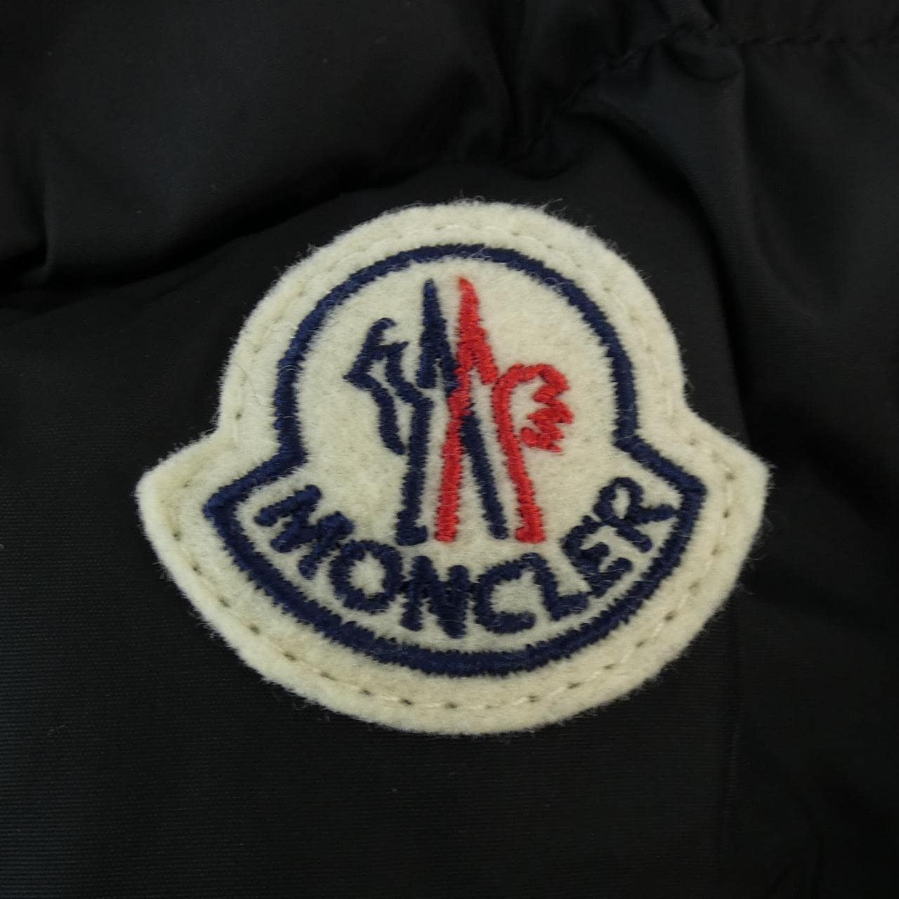 モンクレール MONCLER AMIOT ダウンジャケット