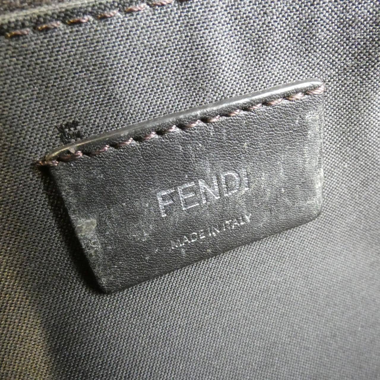 フェンディ バイ ザ ウェイ ミディアム 8BL146 AC9L バッグ