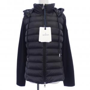 モンクレール MONCLER ダウンジャケット