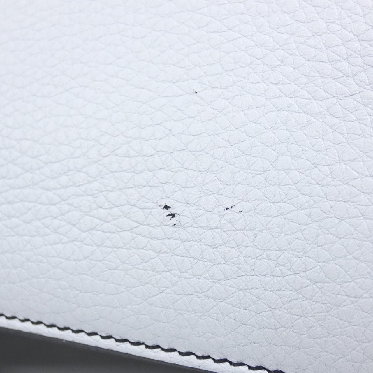 フェンディ ピーカブー アイ シー ユー スモール 7VA530 AMTO ハンドバッグ