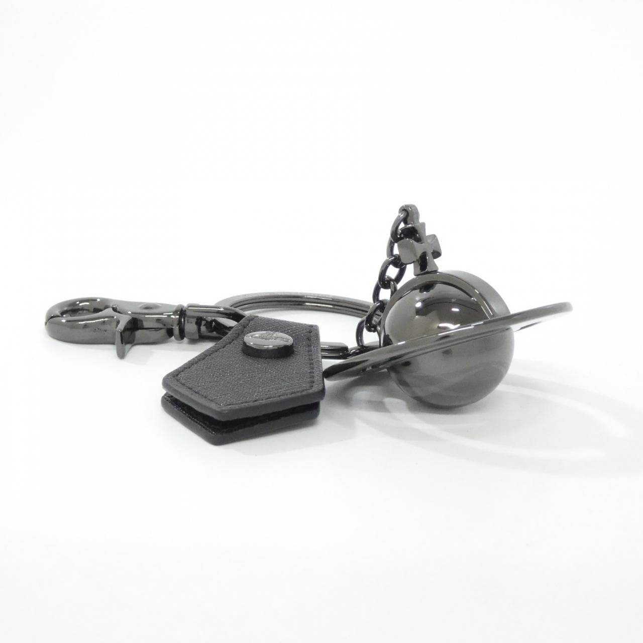 【新品】ヴィヴィアンウェストウッド 3D ORB GUNMETAL 8203011NU キーリング