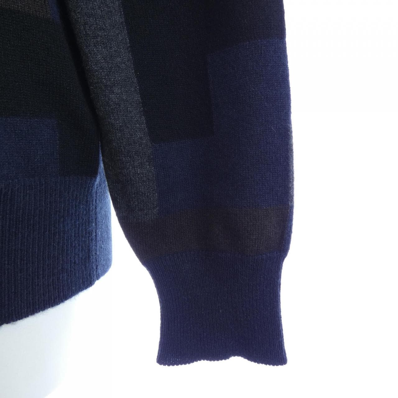 エルメス HERMES マイヨンパズル シェーヌダンクル H 467205HA パーカー