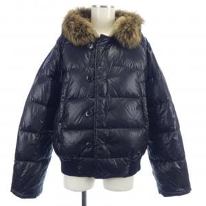 モンクレール MONCLER ダウンジャケット