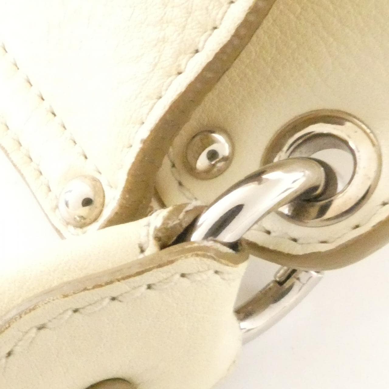 サルヴァトーレフェラガモ 21 D044 ショルダーバッグ