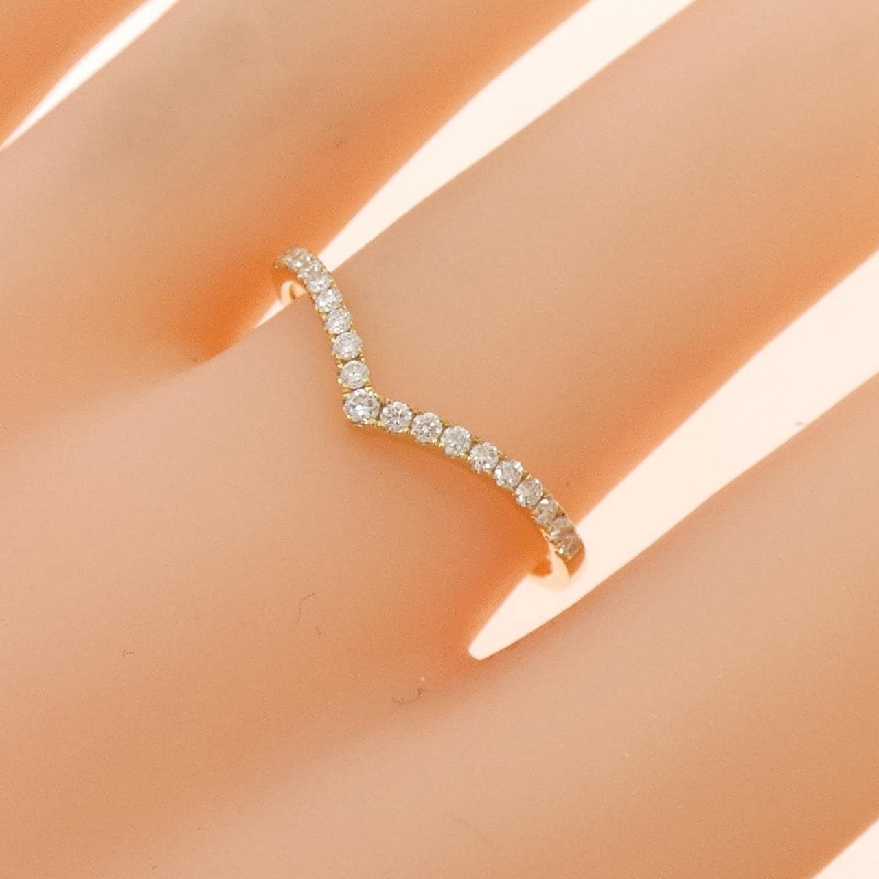 ジーエスティービー ダイヤモンド リング 0.15CT
