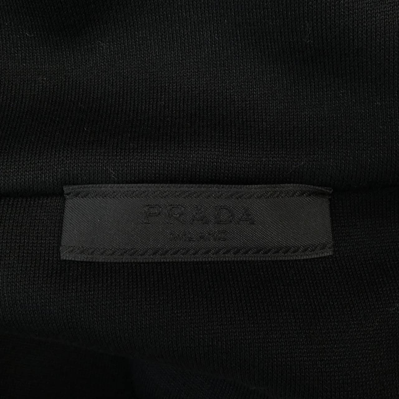 プラダ PRADA トライアングルロゴ UJL20D SOOO 11JE トップス
