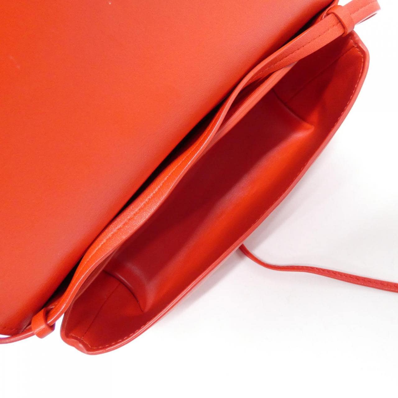 ボッテガヴェネタ 630547 VCPP3 ショルダーバッグ