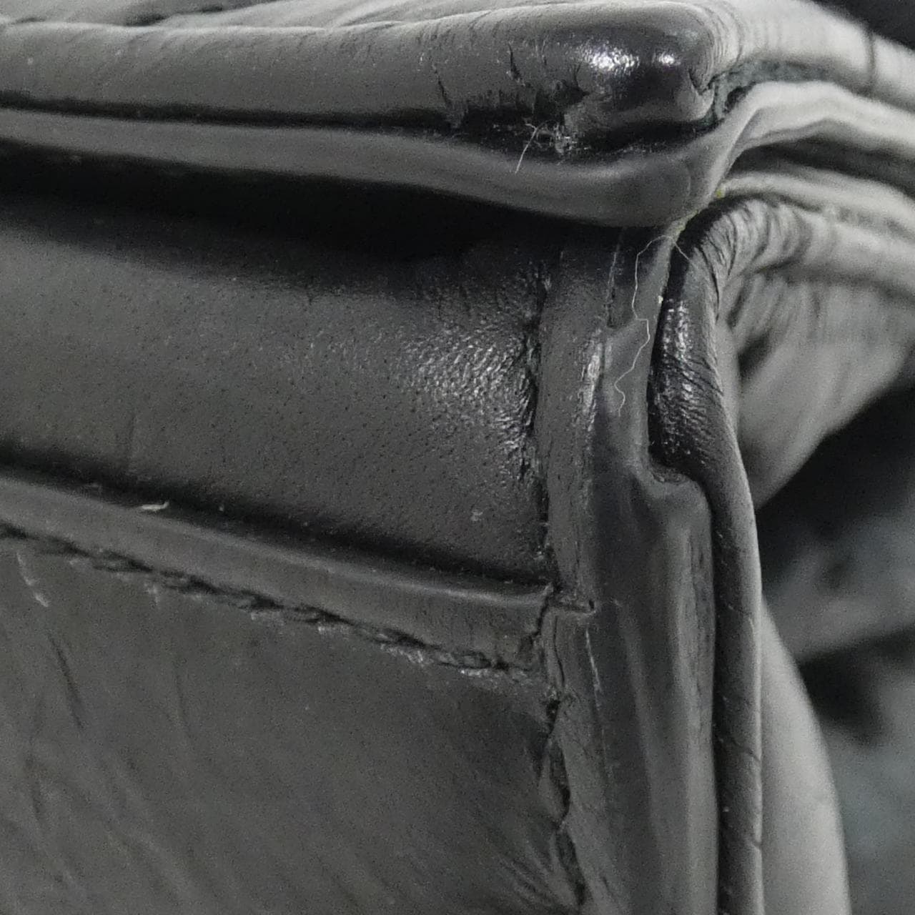 バレンシアガ クラッシュ ミディアム 716393 210IY ショルダーバッグ