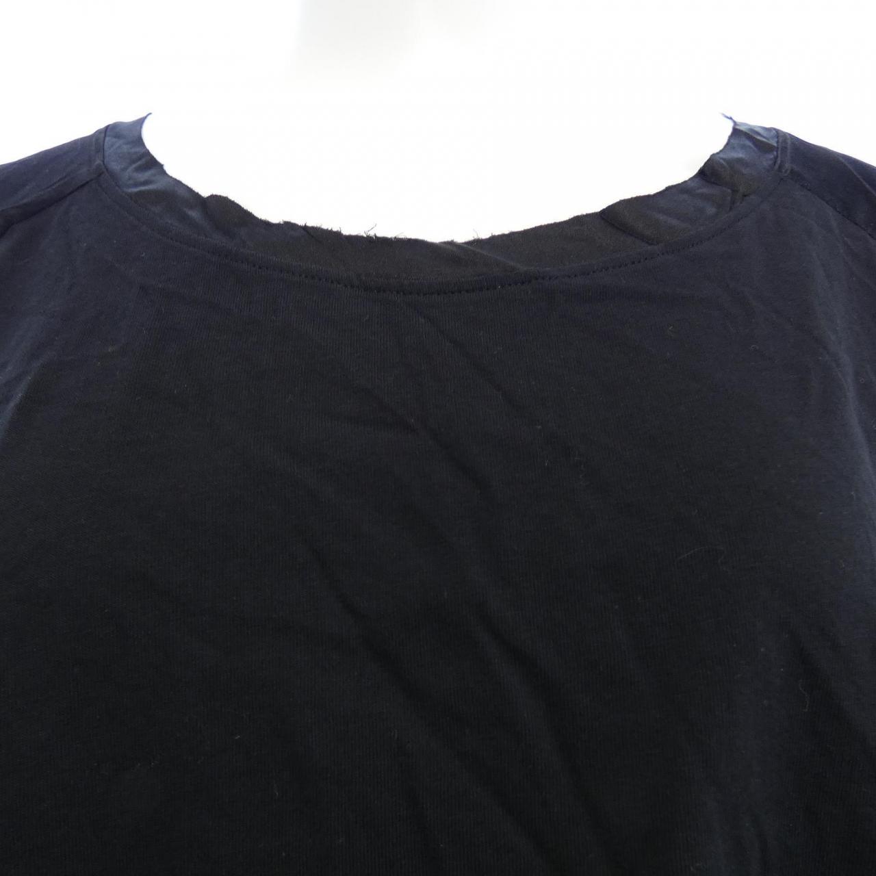 エムエムシックス MM6 S32GC0301 Tシャツ