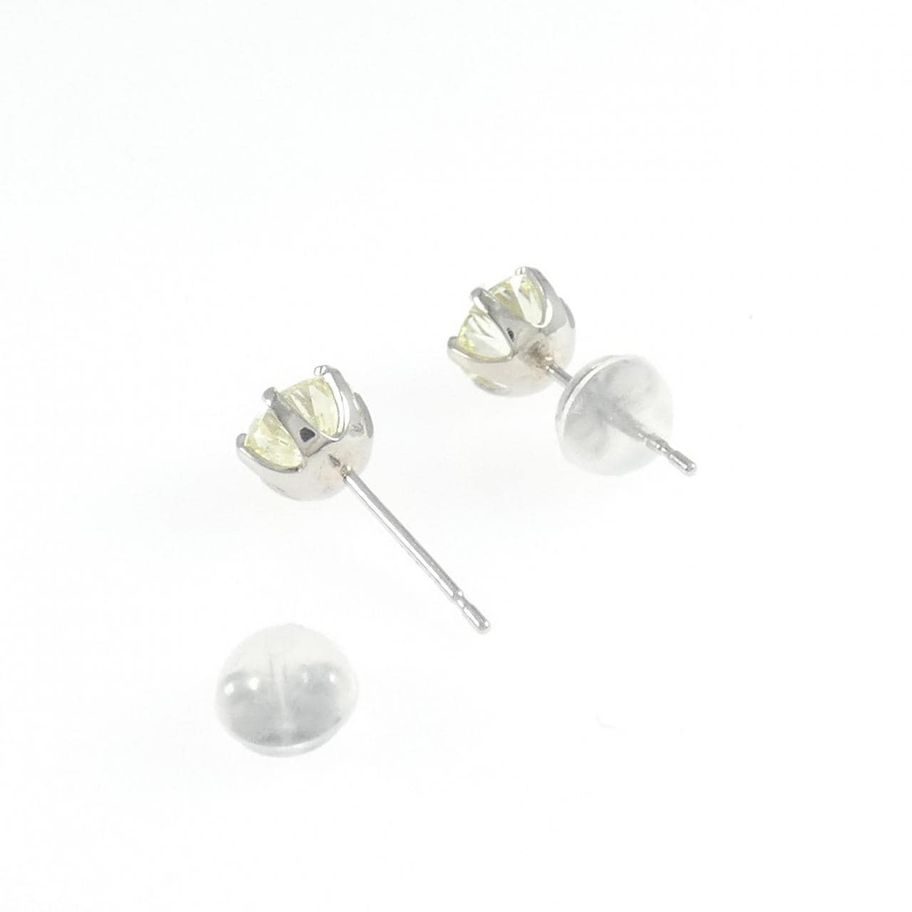 PT900 ソリティア ダイヤモンド ピアス 1.0CT