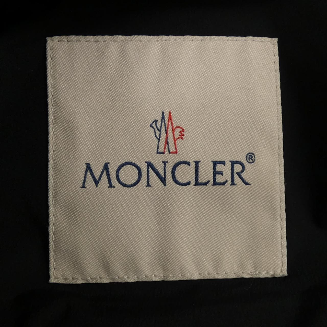 モンクレール MONCLER ダウンジャケット