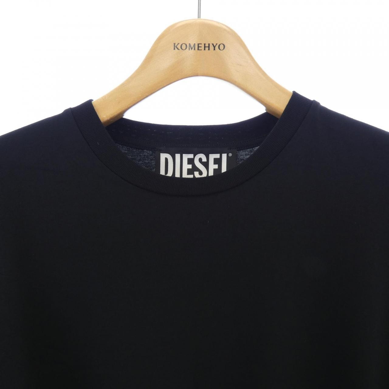 ディーゼル DIESEL Tシャツ