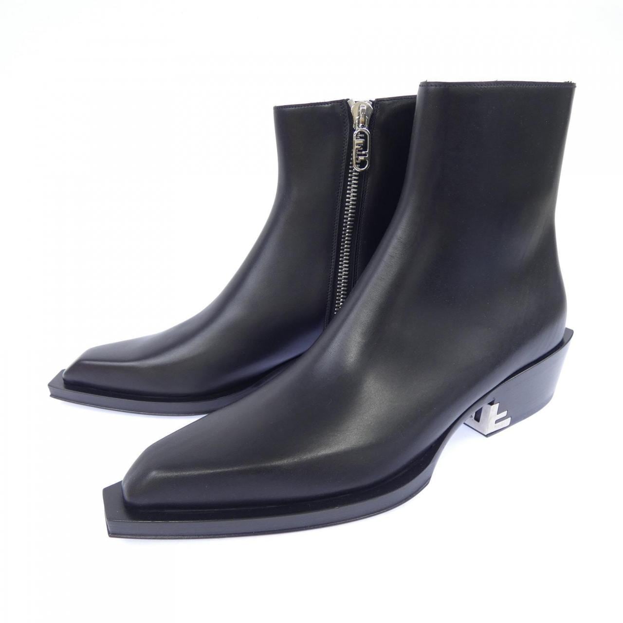 フェンディ FENDI 7U1615 ブーツ