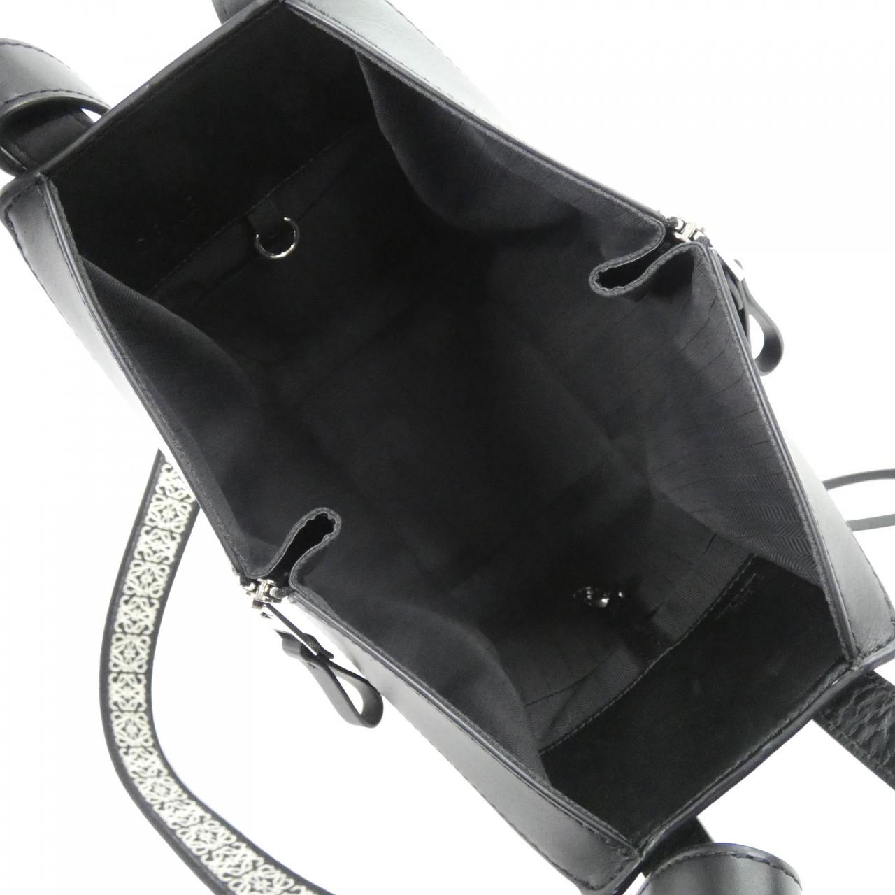 ロエベ ハンモック コンパクト A538H13X14 ショルダーバッグ