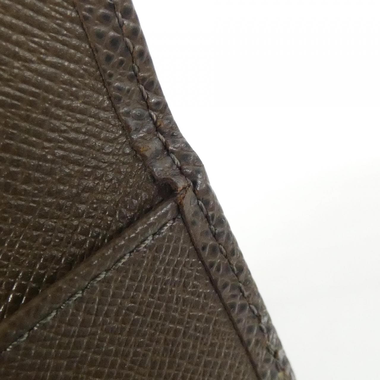 ルイヴィトン タイガ ミュルティクレ M30528 キーケース