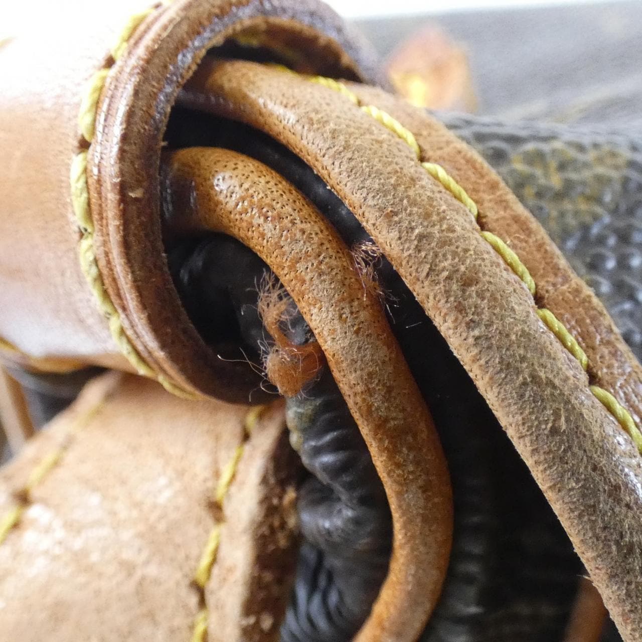 ルイヴィトン モノグラム ソミュール 30cm M42256 ショルダーバッグ