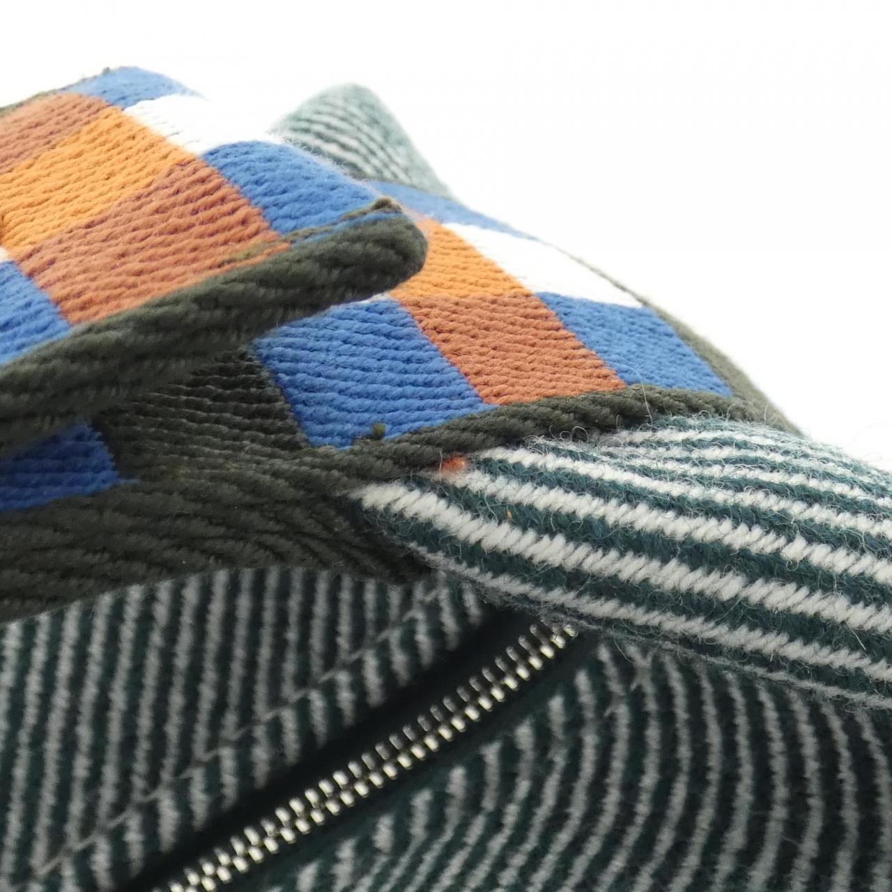 エルメス AU CARRE ブリッド ア ブラック PM 103802M ポーチ