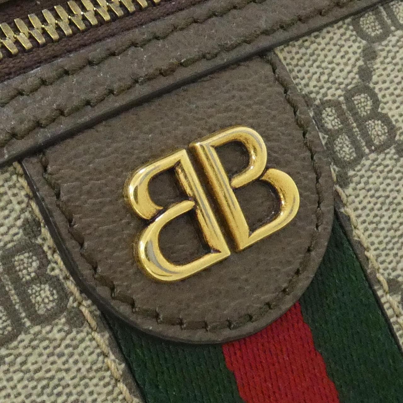 バレンシアガ ハッカー ショルダー ジップ バッグ 680129 2103U ショルダーバッグ