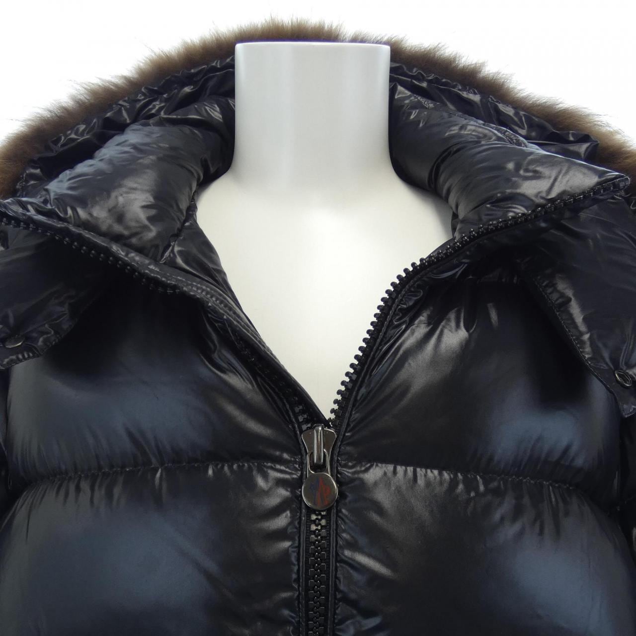 モンクレール MONCLER ダウンジャケット