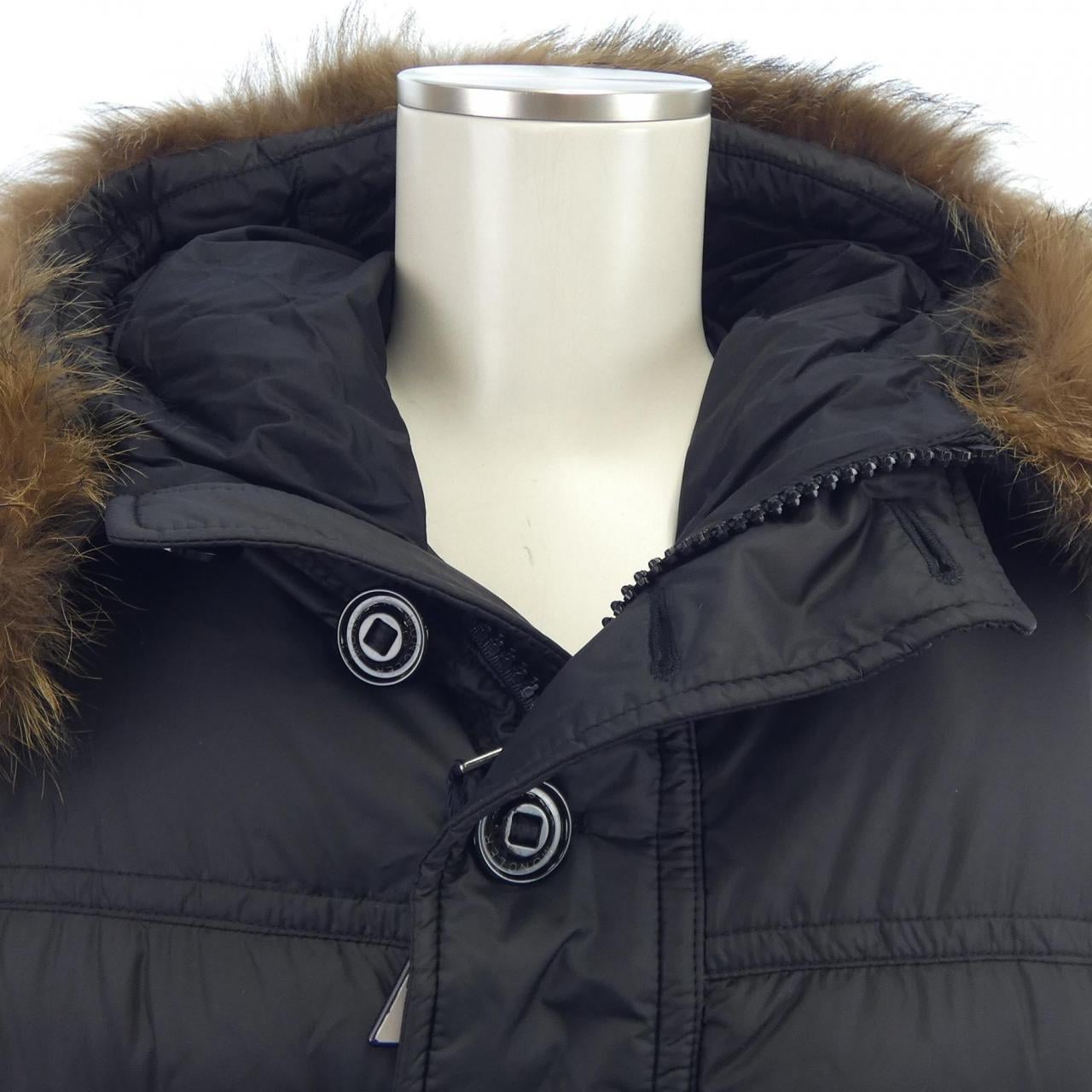 モンクレール MONCLER ダウンコート
