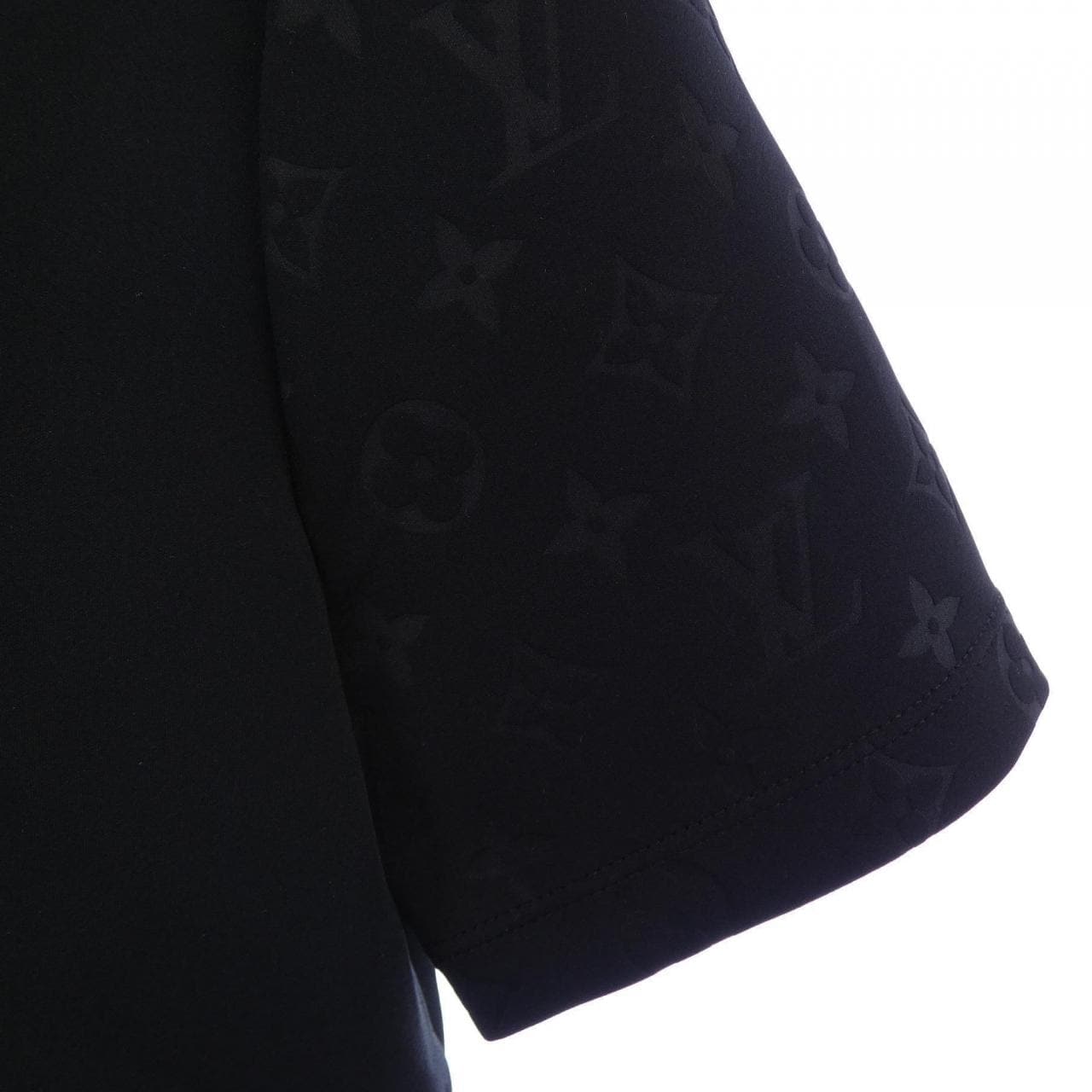 ルイヴィトン LOUIS VUITTON エンボスドモノグラムスリーブTシャツ FNTS44D97 Tシャツ