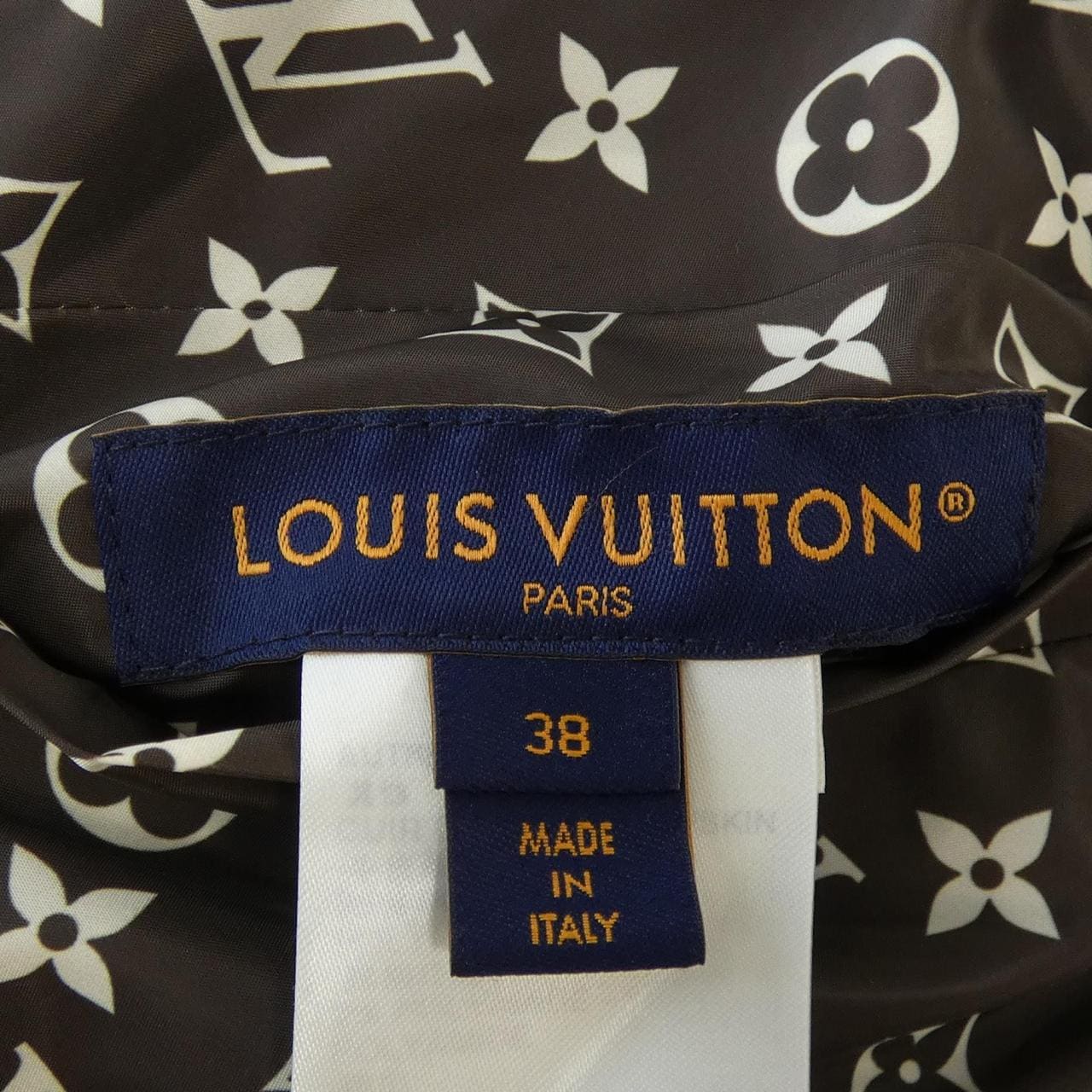 ルイヴィトン LOUIS VUITTON リバーシブルブークレウールパーカ FNOW89RF6 ブルゾン