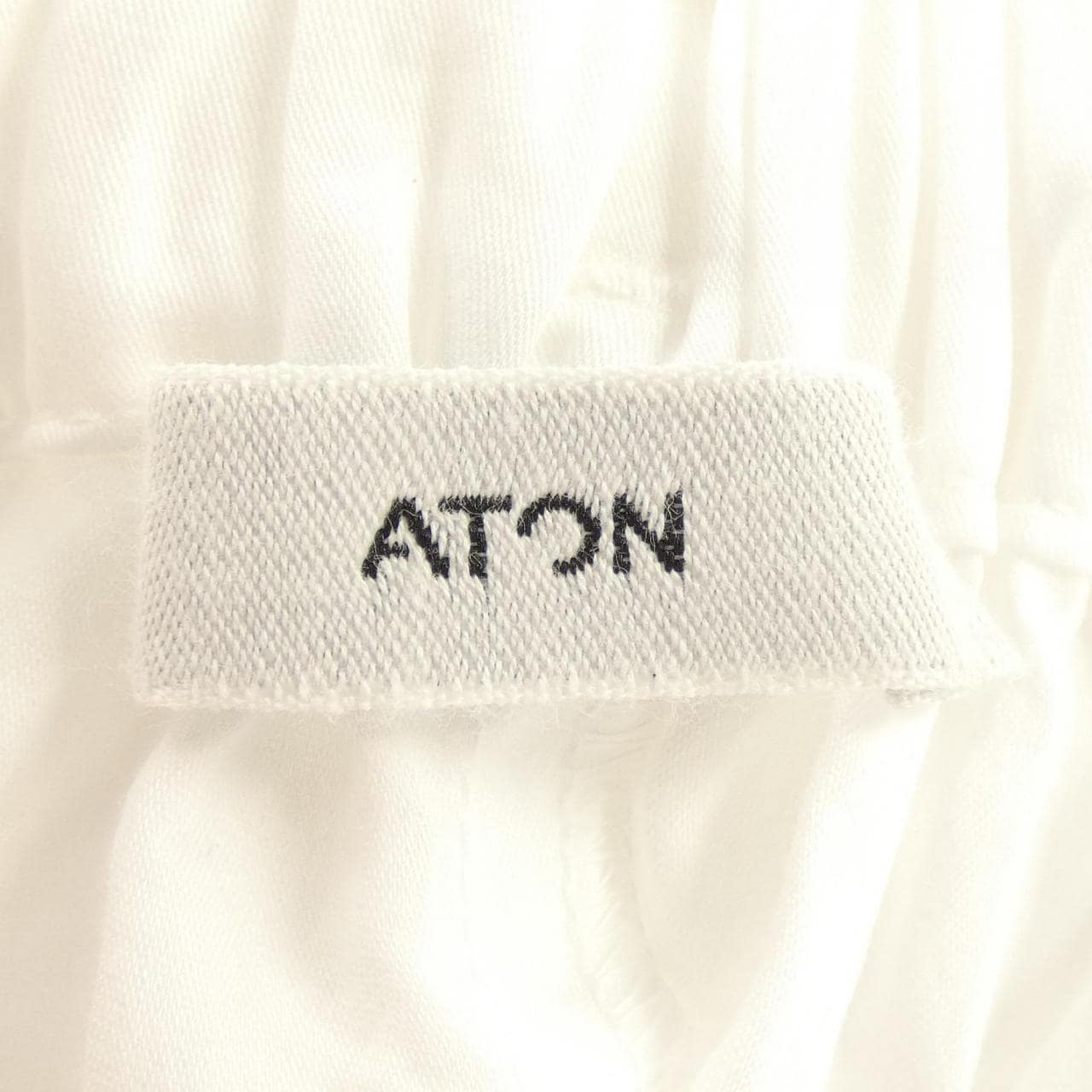 エイトン ATON スカート