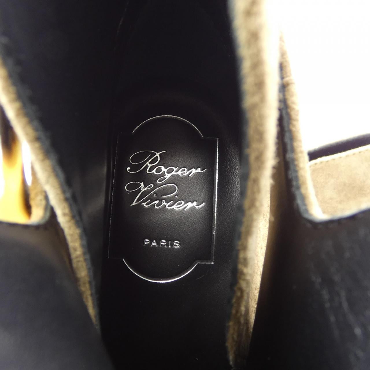 ロジェヴィヴィエ ROGER VIVIER ブーツ