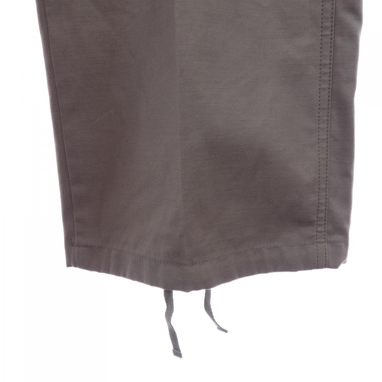 サカイ SACAI WTAPS Cotton Back Satin Pants 25-03695M パンツ