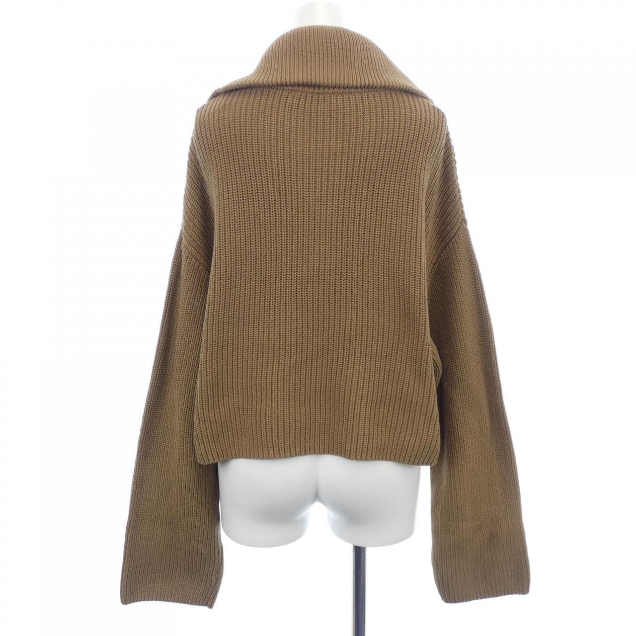 OVAL SQUARE ニット