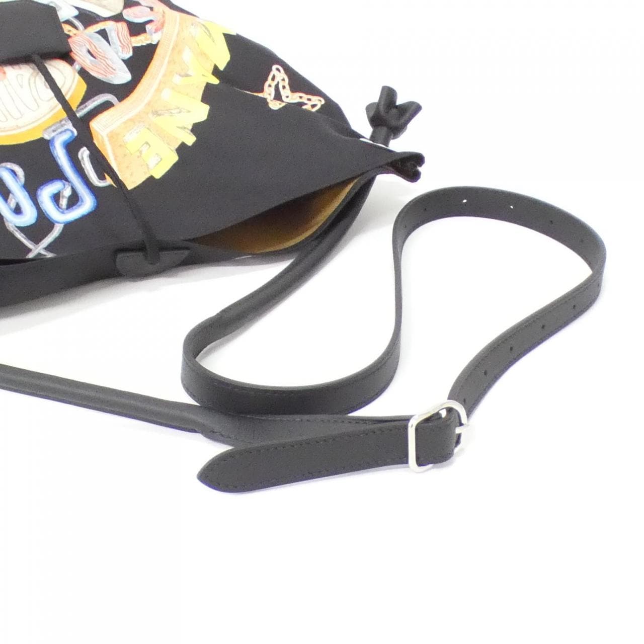 エルメス CHEVALOSCOPE NEON シルキーシティ PM 084535CK ショルダーバッグ