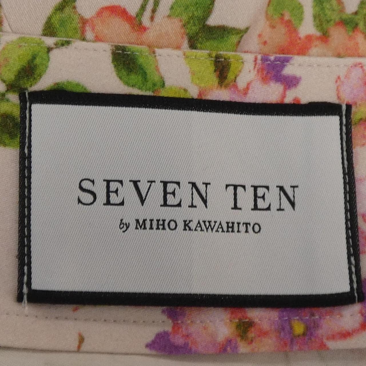 SEVENTENbyMIHOKAWAHI上衣