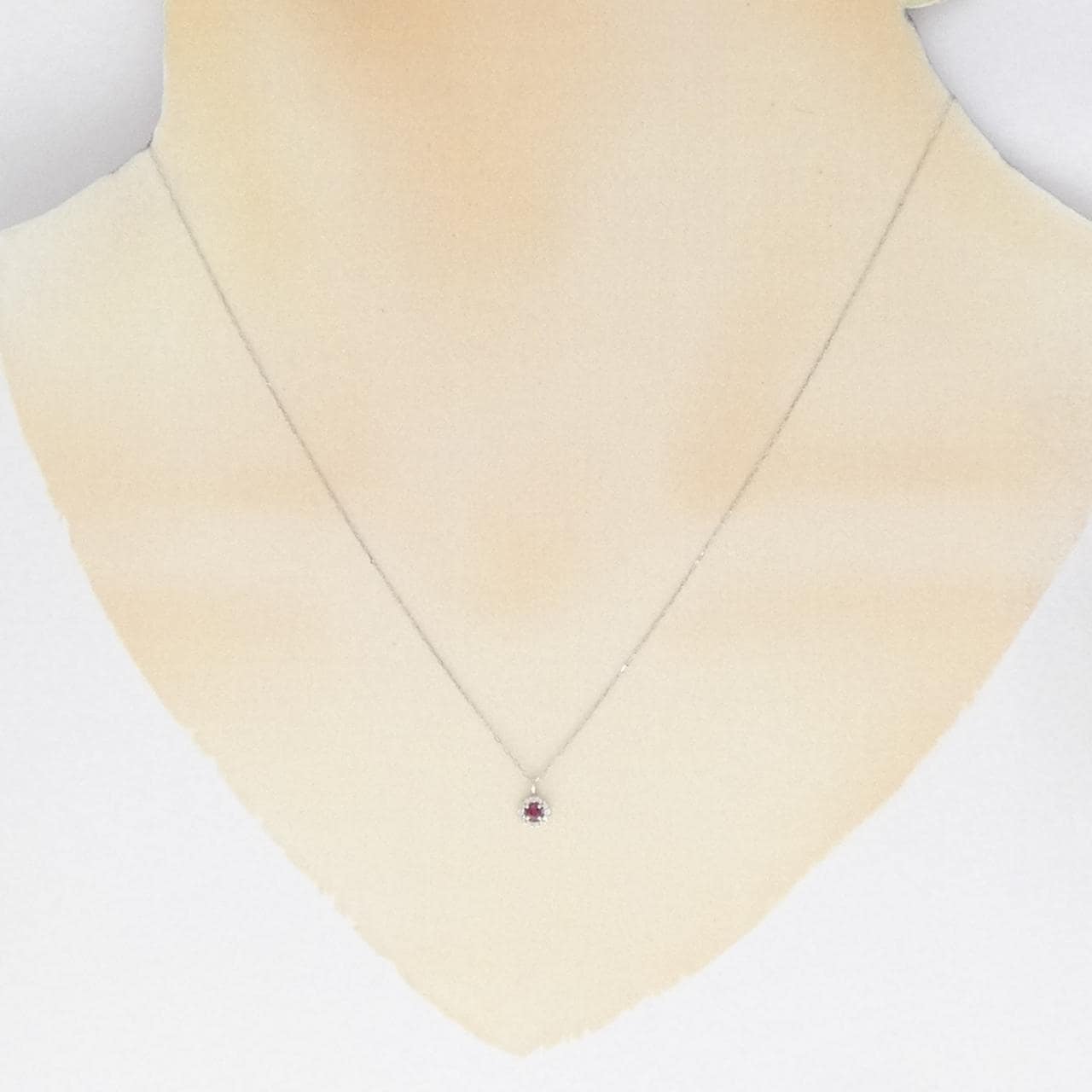 【新品】PT900 ルビー ネックレス 0.04CT