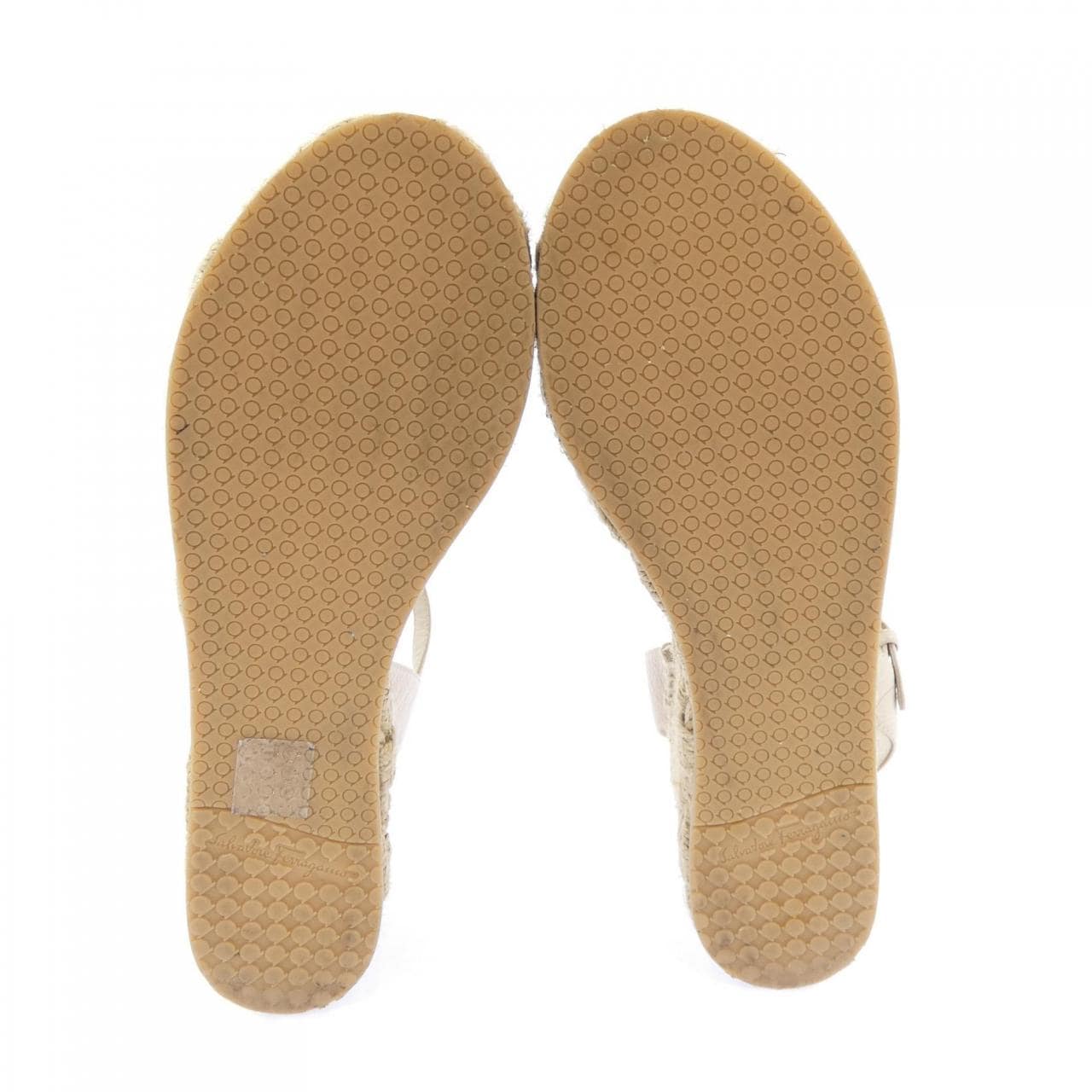 サルヴァトーレフェラガモ SALVATORE FERRAGAMO サンダル